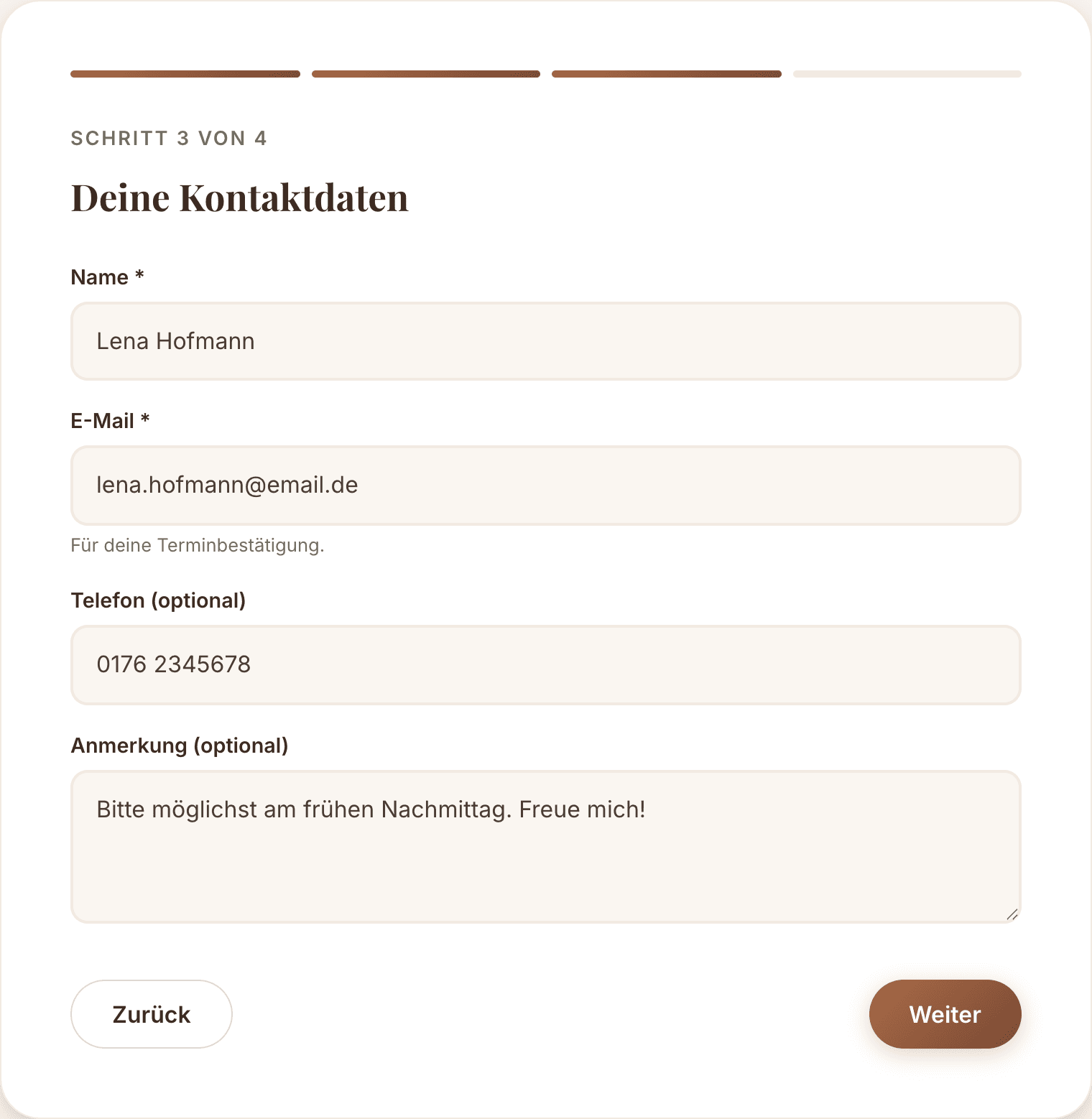 ÉCLAT – Kontaktdaten-Schritt mit wenigen Pflichtfeldern